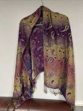 Pashmina Maroon and Gold Paisley Silk Blend Scarf.